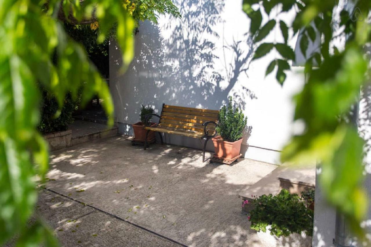 Guest House Mazuth II Banjol Exterior foto